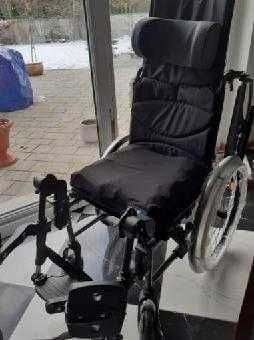 Wózek inwalidzki Vermeiren D200 usztywnianie pozycji głowy