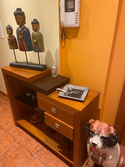 2 Aparadores / Sapatateira