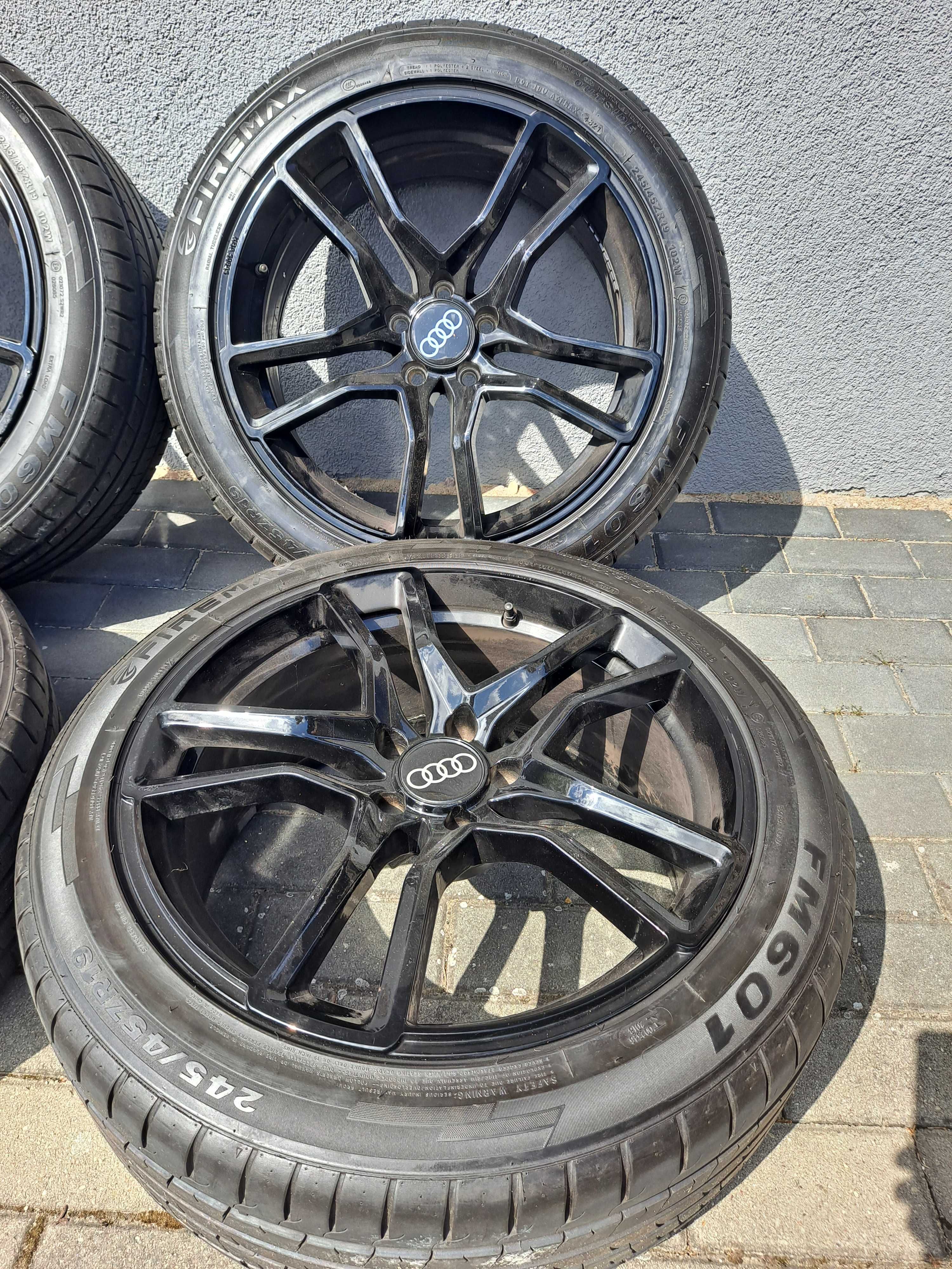 Felgi 4x 19 5x112 Audi komplet
