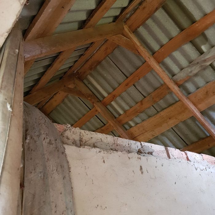 Будівля столової та сарай з погрібом село Паволоч