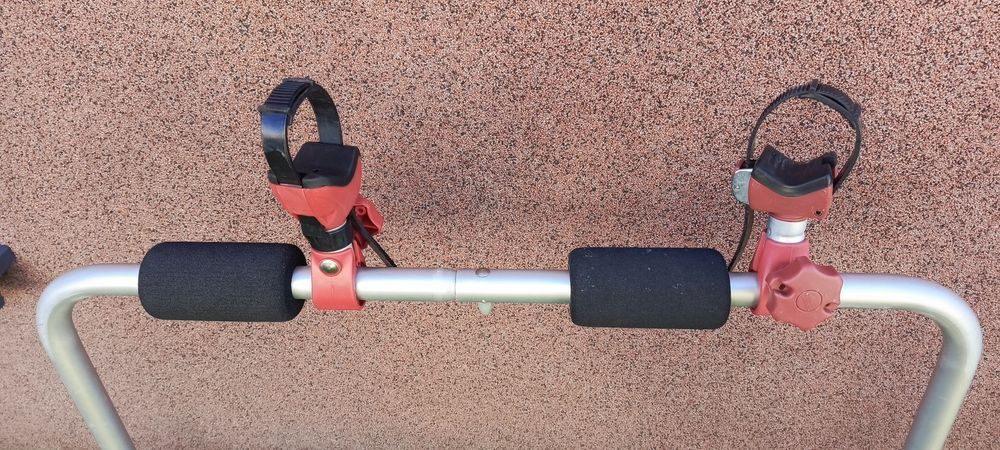 Bagażnik rowerowy na dyszel przyczepy