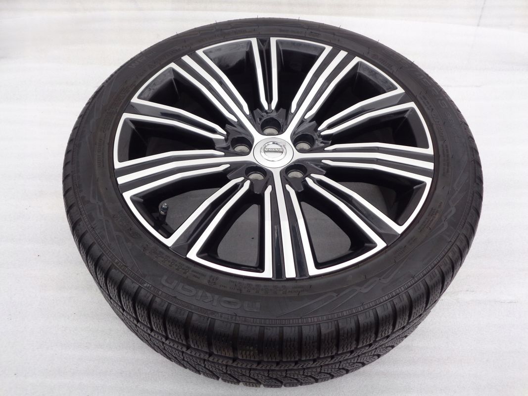 Felgi aluminiowe Volvo V60 S60 V90 S90 8jx18 Et42 5x108 Oryginalne