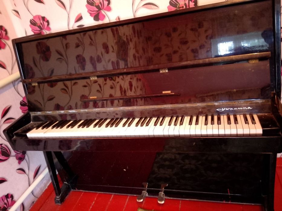 Продам піаніно за вигідною ціною