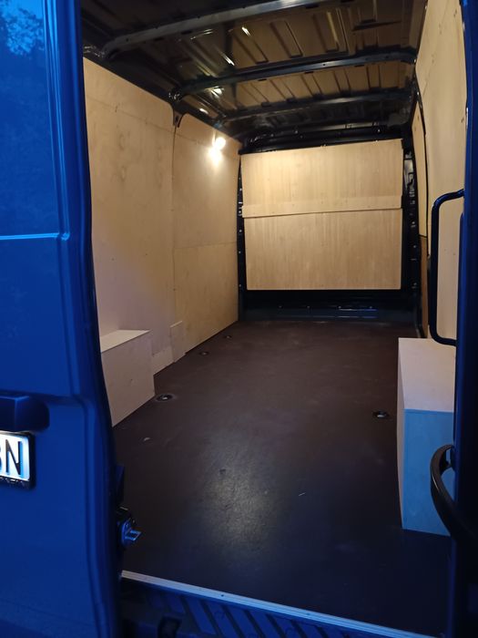 Wynajem,wypożyczalnia, samochodów dostawczych,busy,plandeka,kontener,