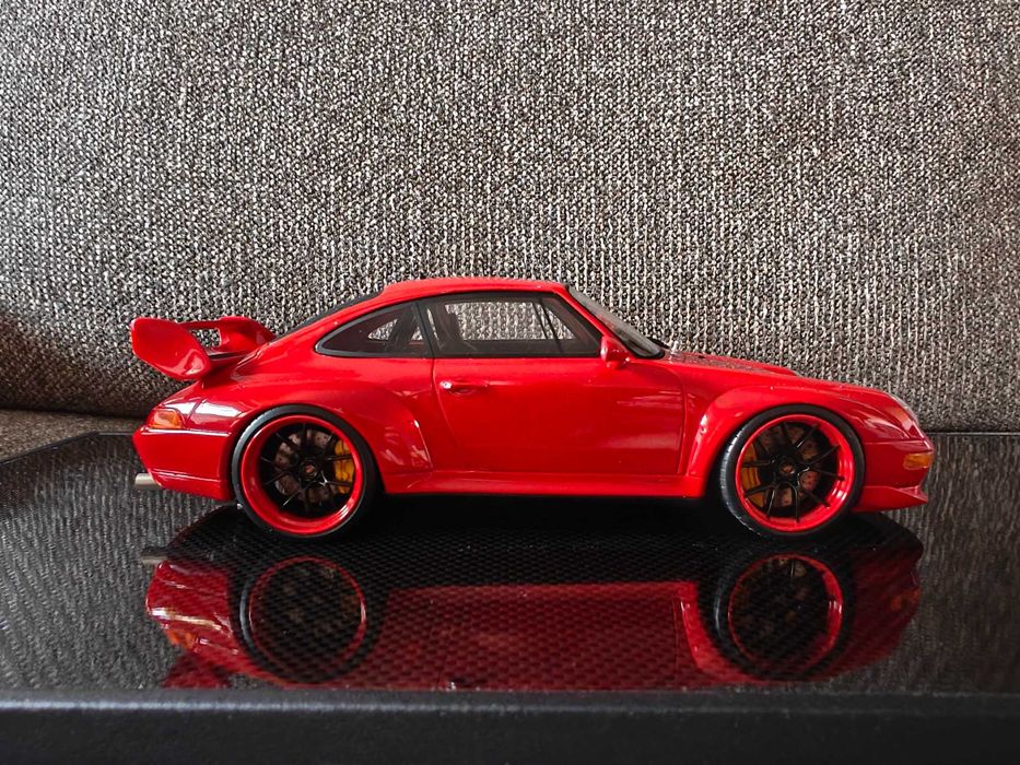 GT SPIRIT 1:18 Porsche 911 RSR Red GT366 limit 1100 komplet box