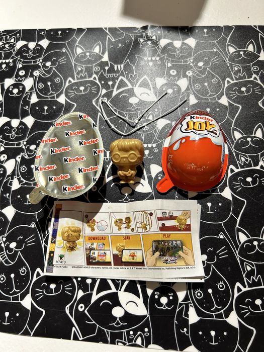 Złota figurka Harry Potter Kinder Joy + kilka innych figurek