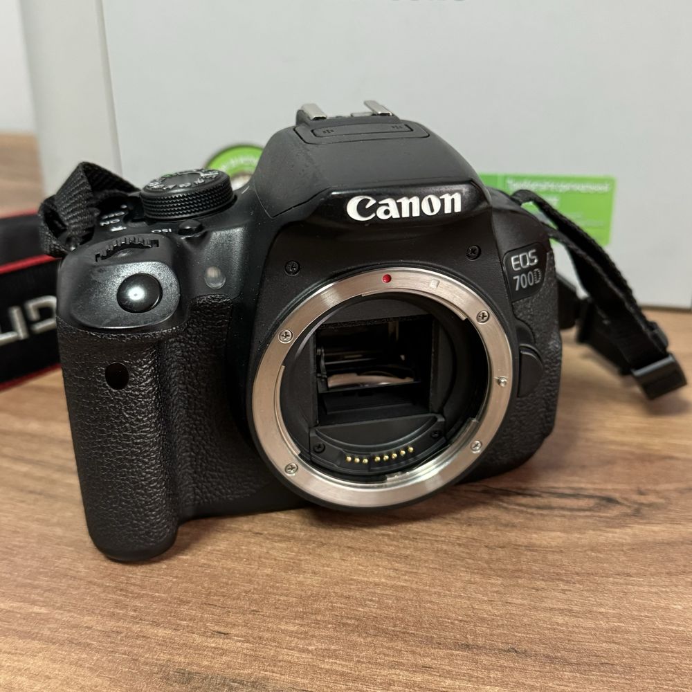Canon EOS 700D kit 18-55
