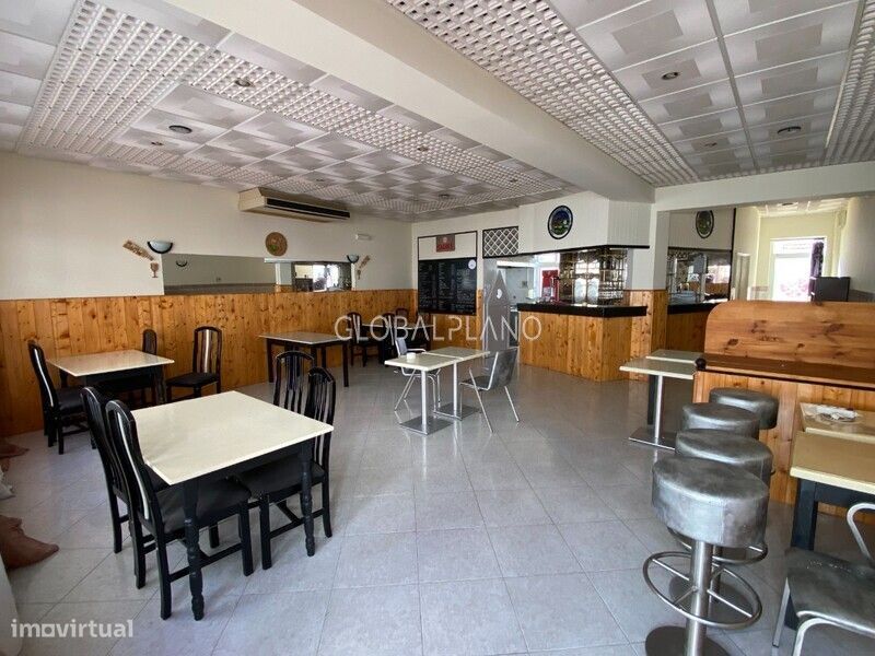 Espaço Comercial Centro de Alvor