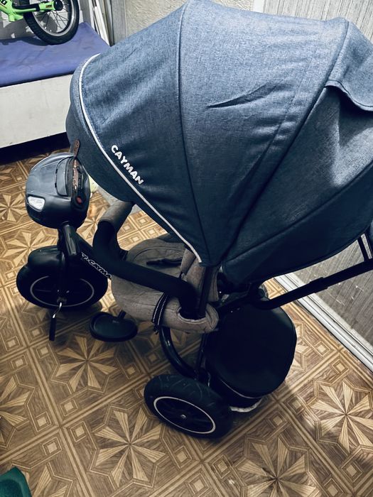 Продам велосипед с родительской ручкой