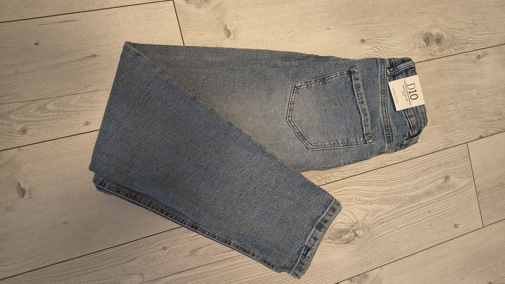 Jeansy spodnie damskie Mom Slim fit Stradivarius 36