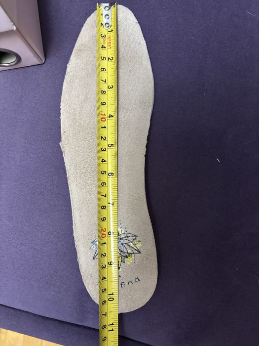 Кросівки круті Bugatti р. 40, на не широку ногу, як нові