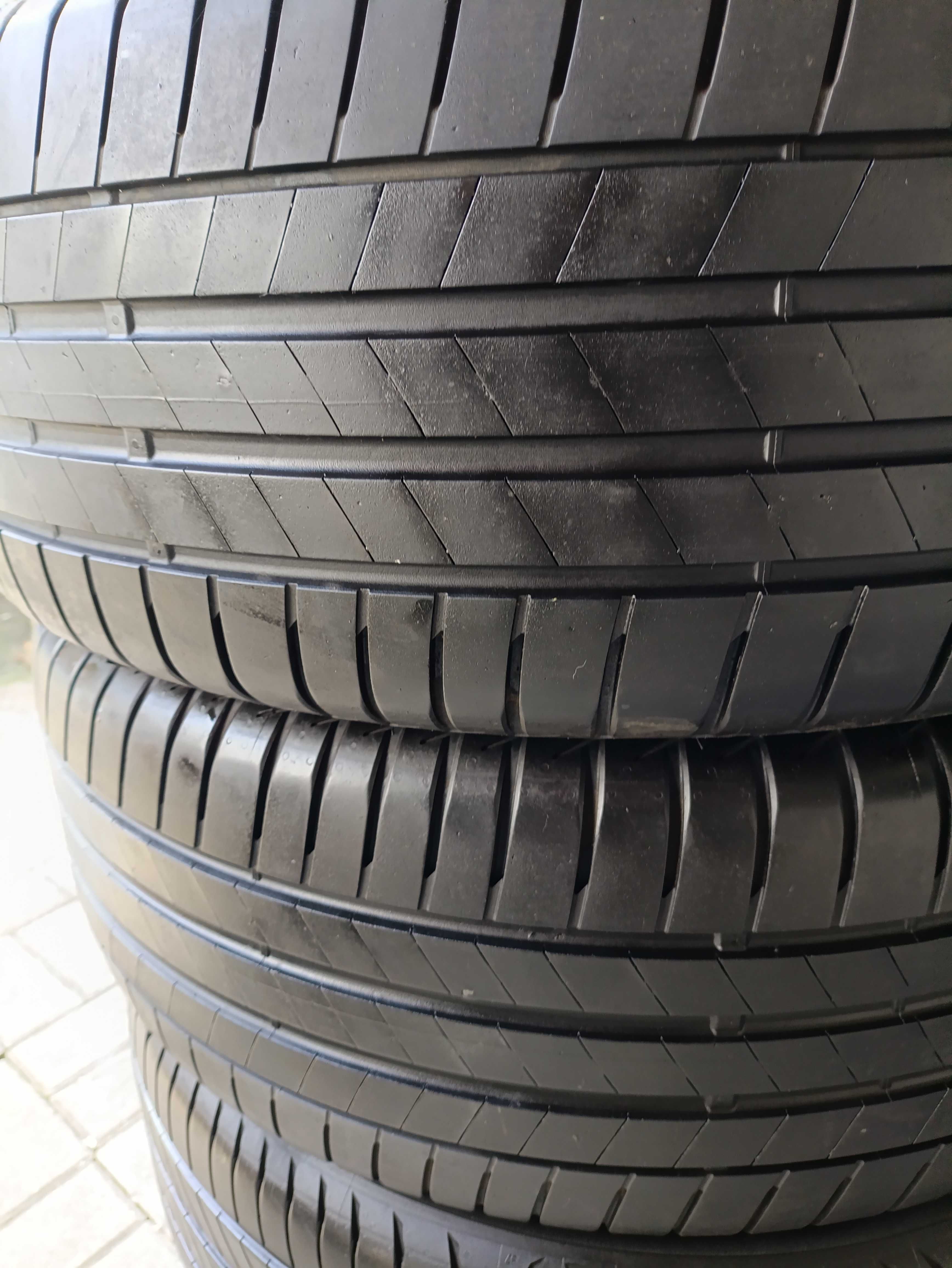 4 Pneus 225 55 R18