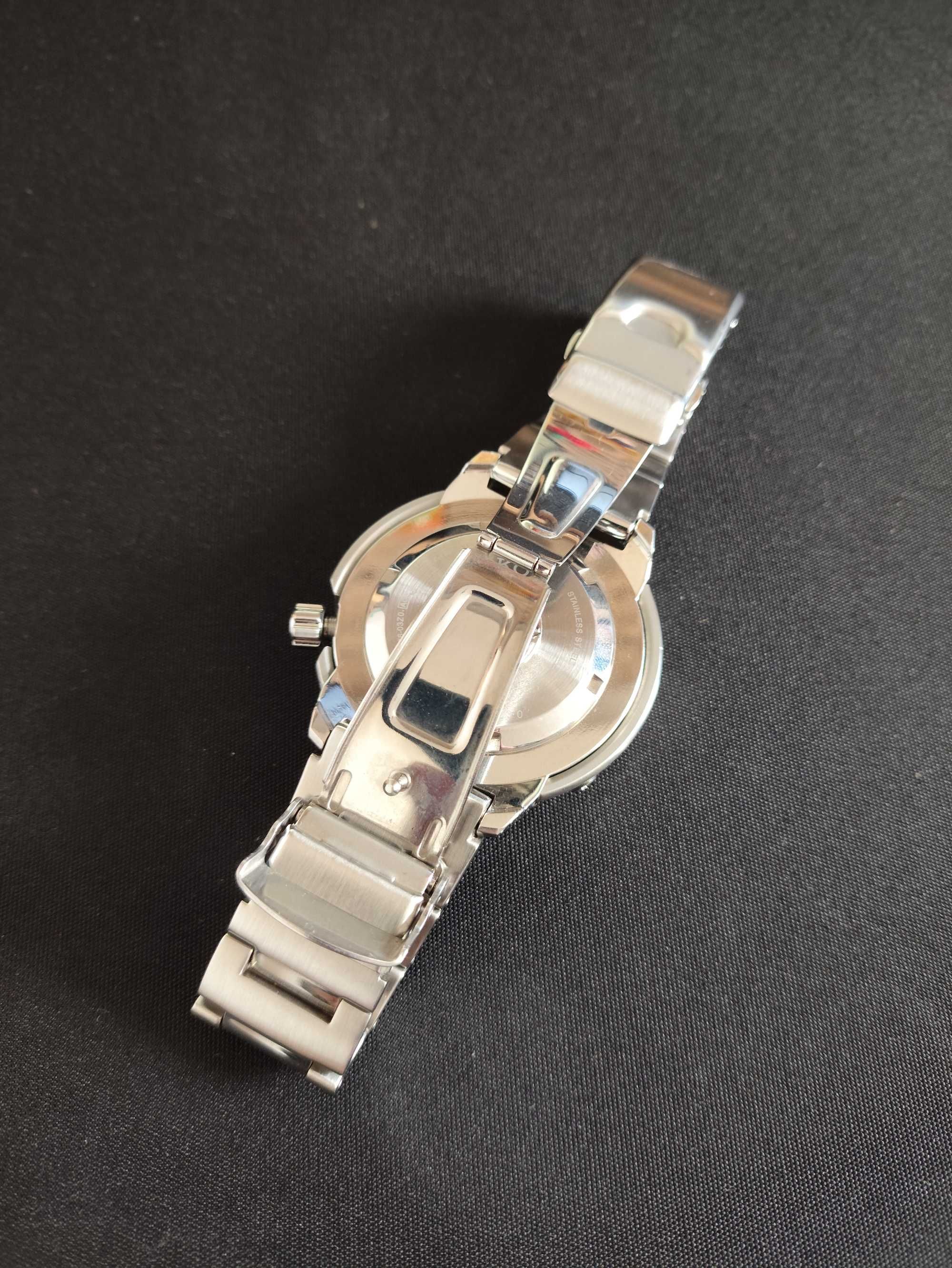 Relógio automático Seiko SRP637 Baby Tuna