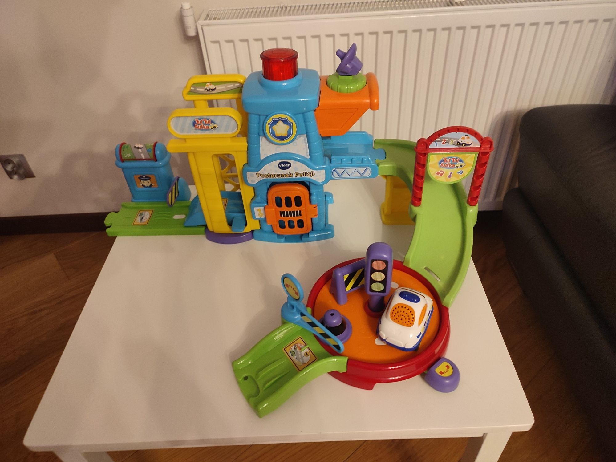 Vtech posterunek policji Tut Tut