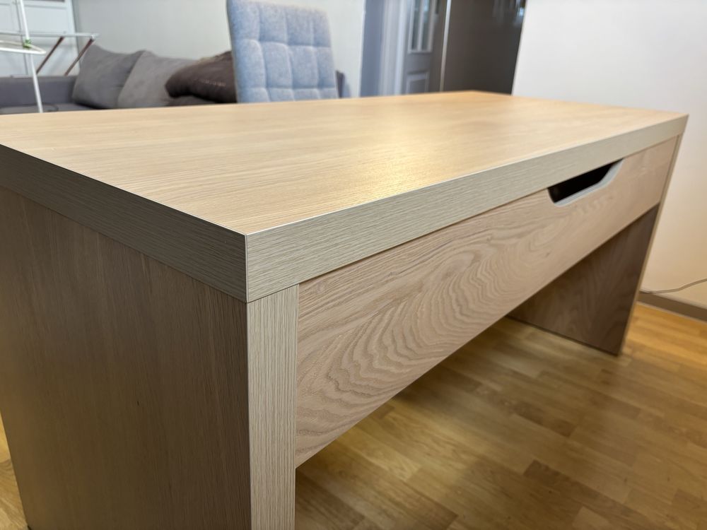 MALM | Biurko z wysuwanym panelem | IKEA