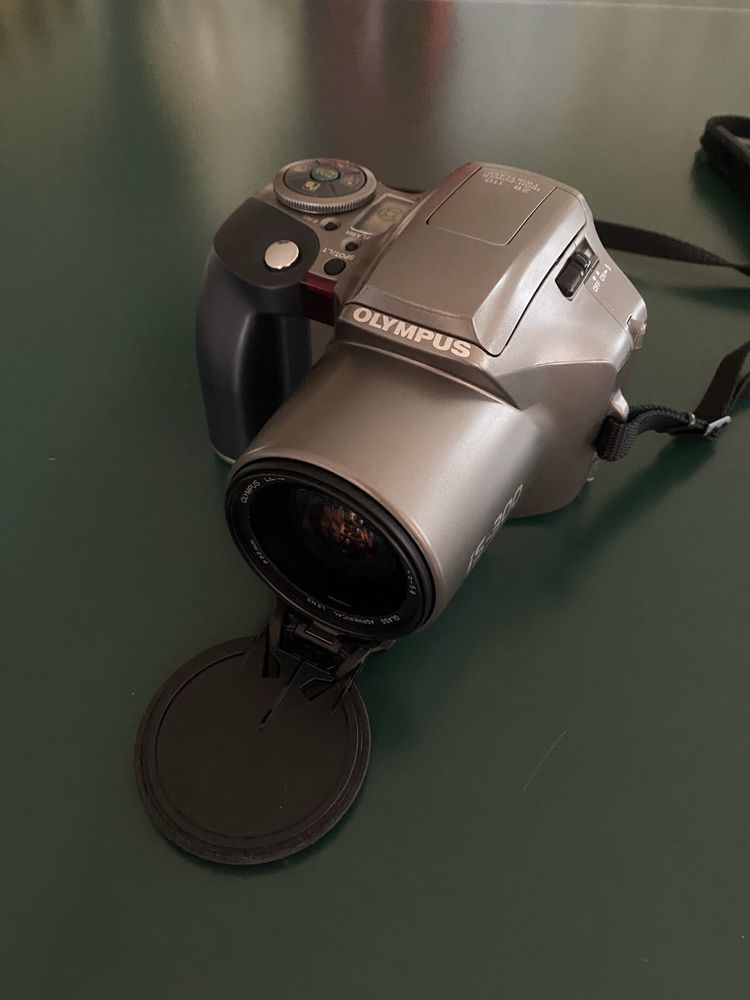 Плівковий фотоапарат Olympus IS300