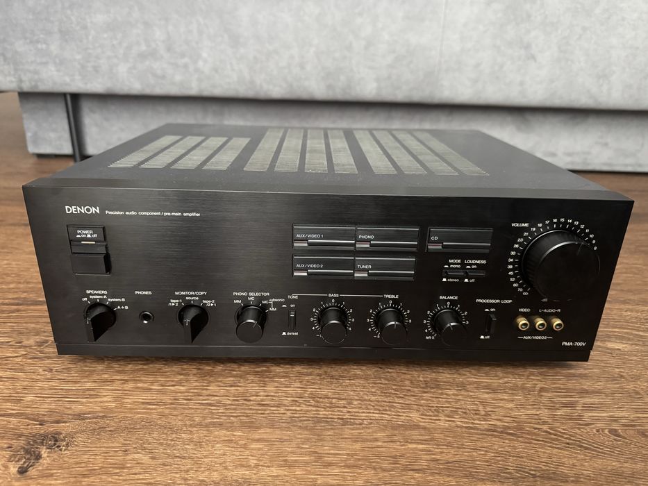 Підсилювач Denon PMA-700V, 2*105W, усілок для акустики