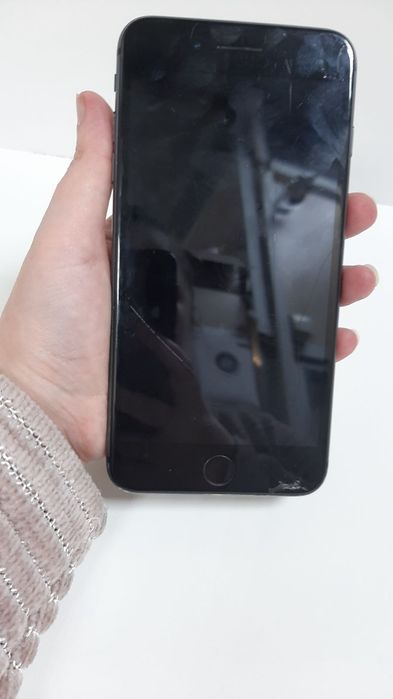 Смартфон APPLE iPhone 8 Plus 64GB