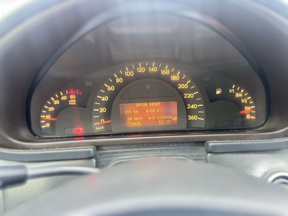 Mercedes-Benz C-Class W203