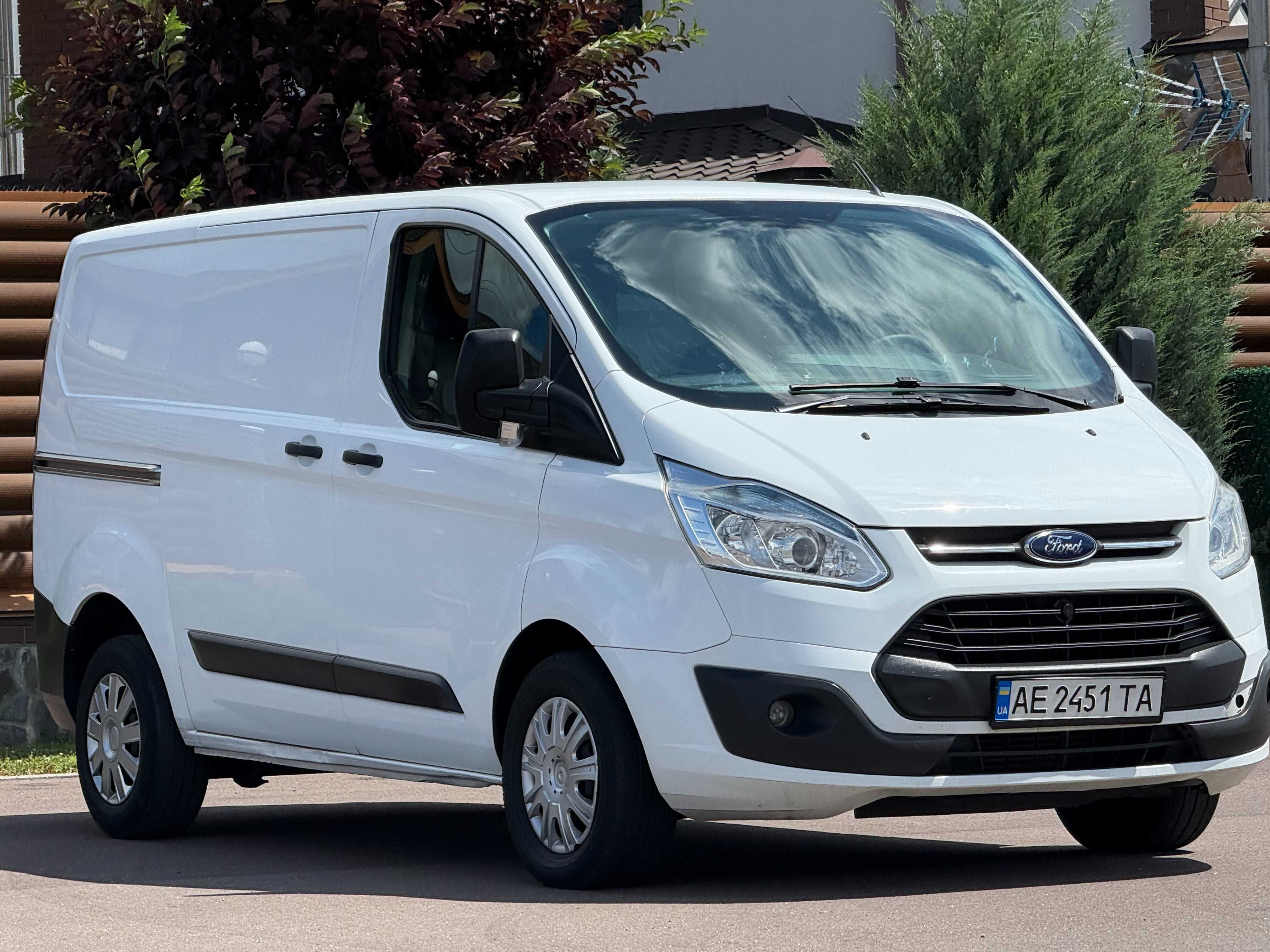 Ford Transit Custom 2016 2,2 Відмінний стан Офіційний