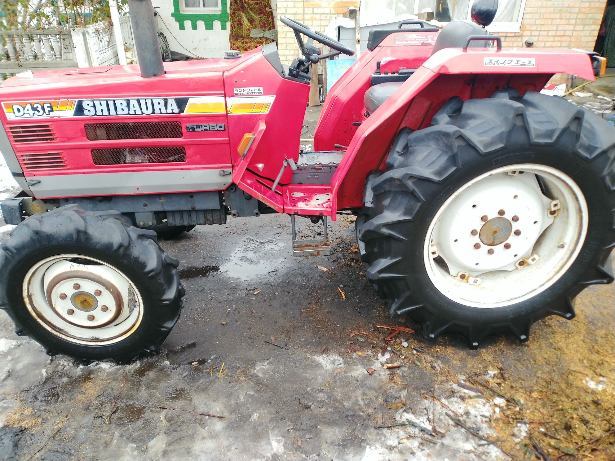 SHIBAURA D43F Японський трактор не Kubota не мтз