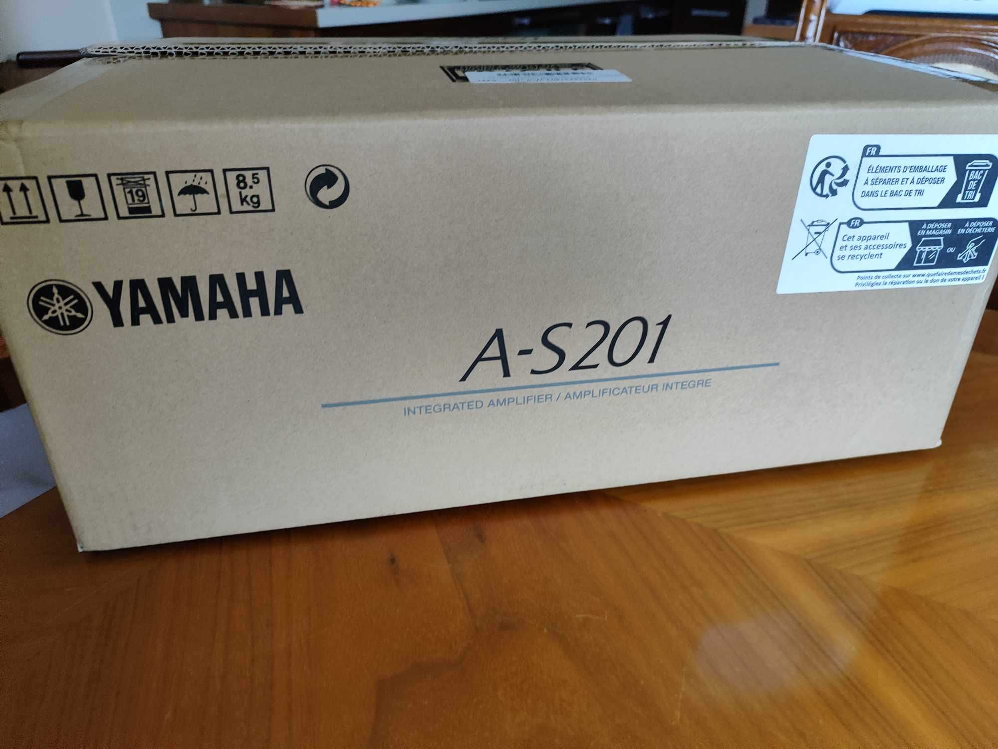 Wzmacniacz YAMAHA A-S201 Czarny