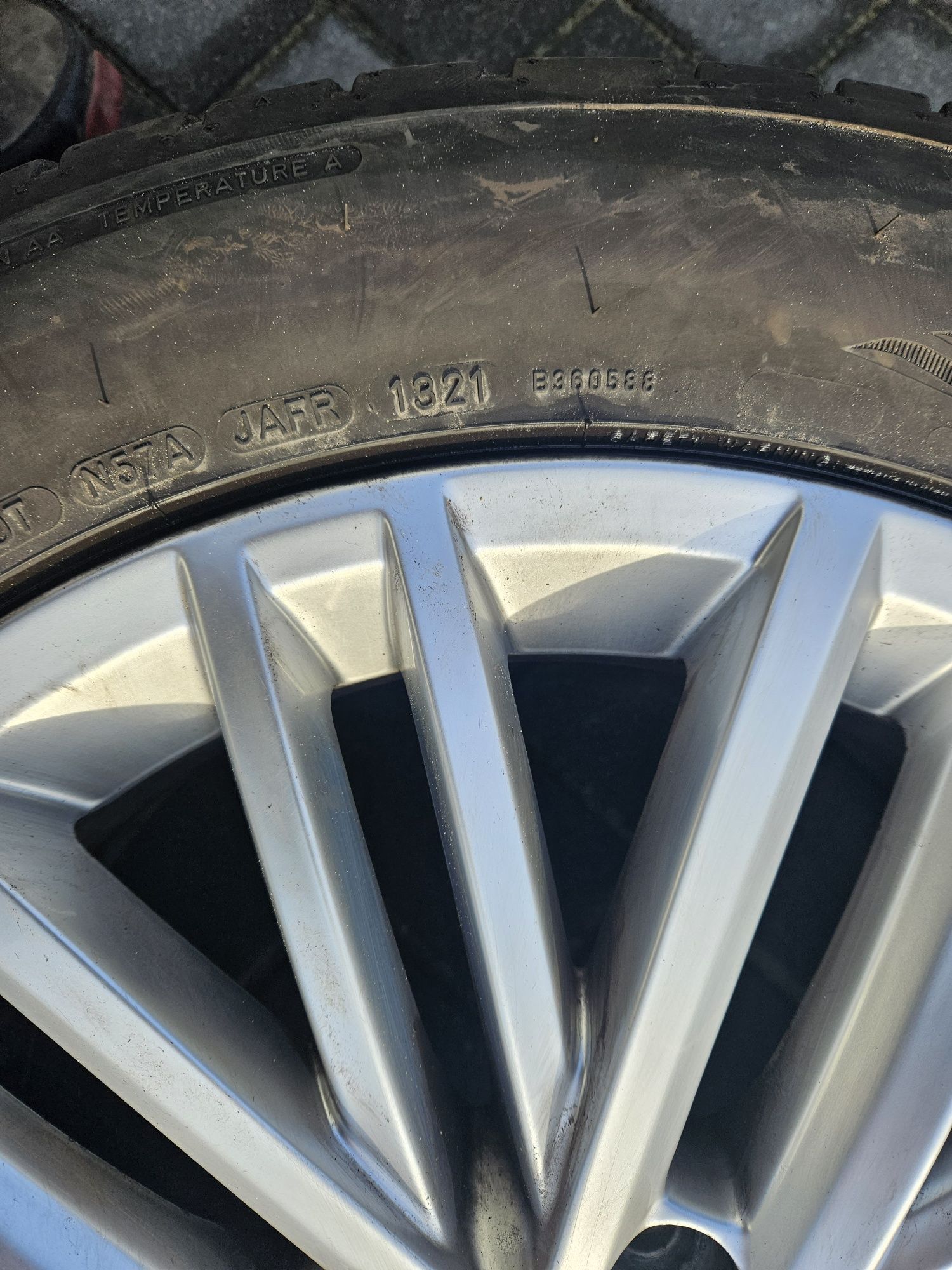 Alufelgi 17 Koła Vw Tiguan 5N0 lato