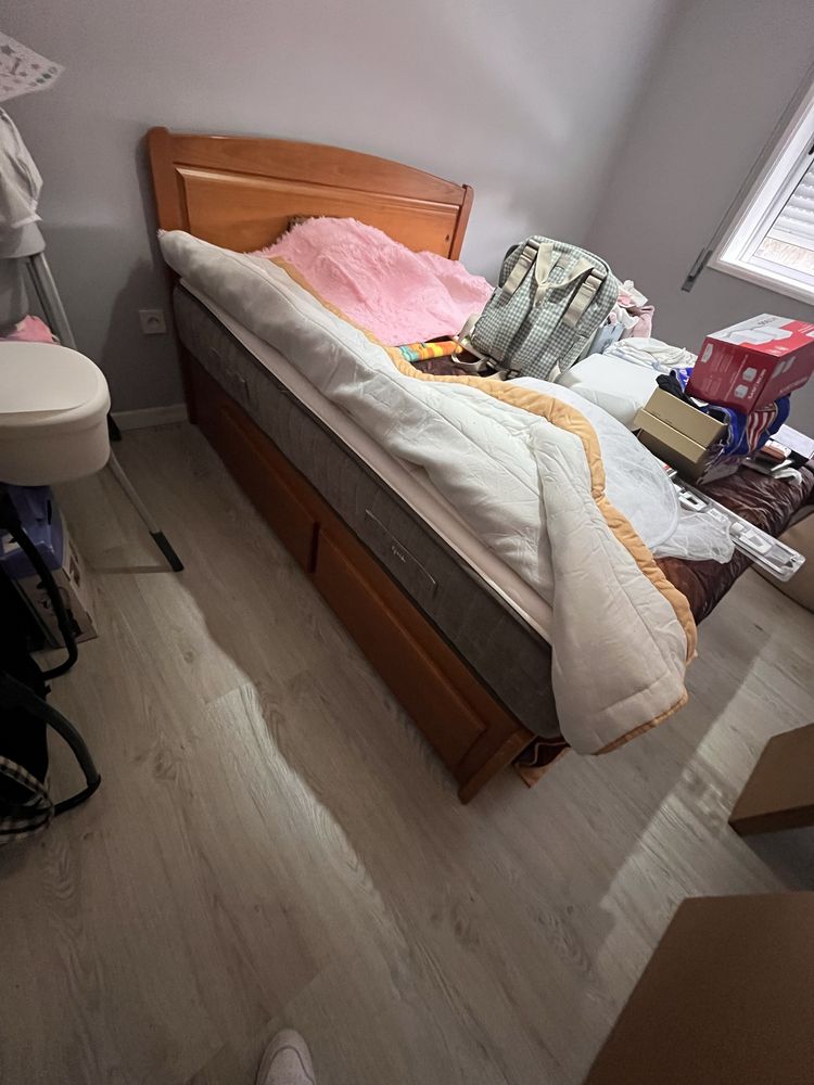 Cama de casal com colchao