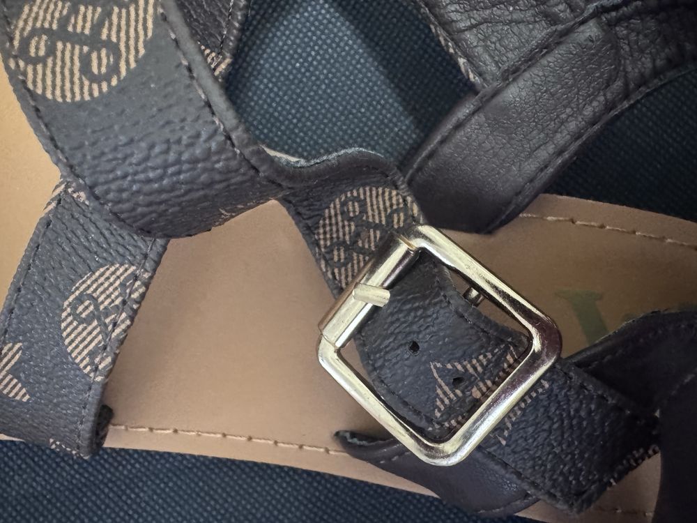 Босоніжки louis vuitton