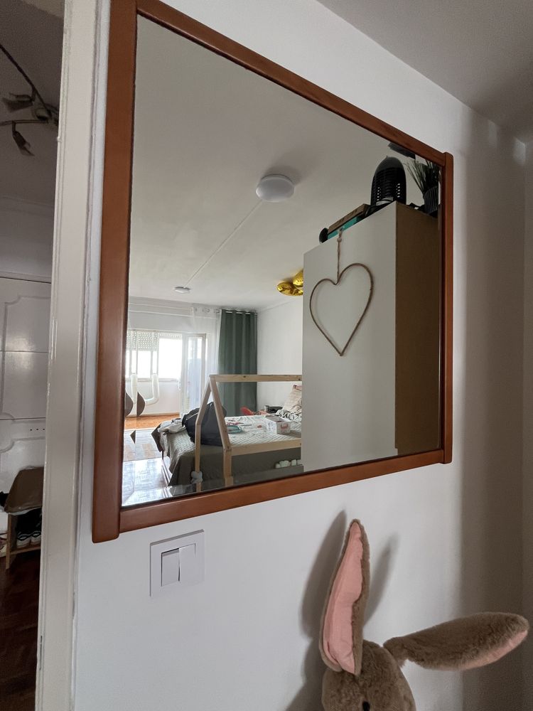 Conjunto de quarto - cama de casal, mesas de cabeceiras