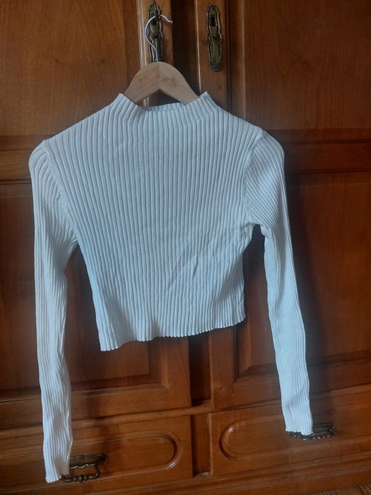 Vendo várias peças de roupa em ótimo estado. Várias fotografias.