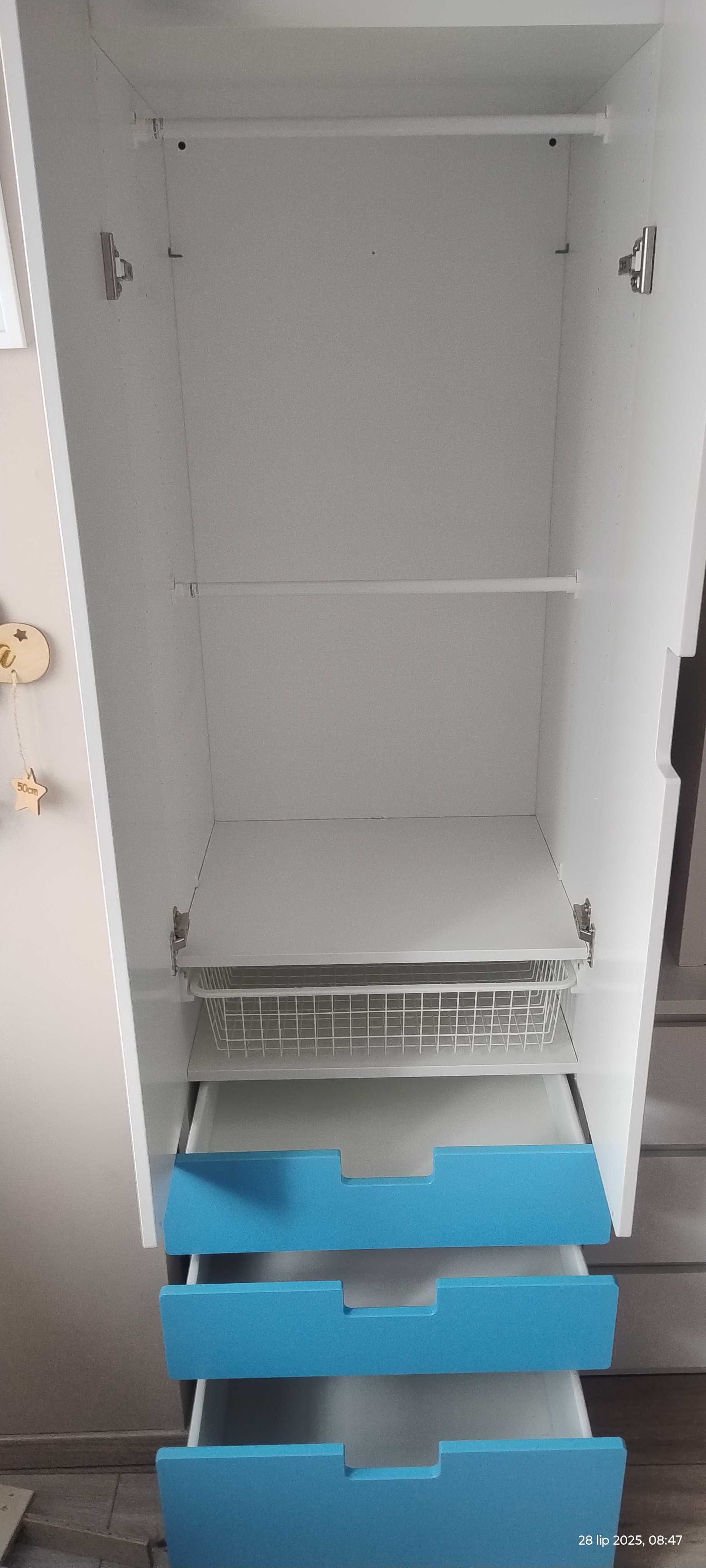 Sprzedam szafę z Ikei z 3 szufladami +1 wysuwany kosz.