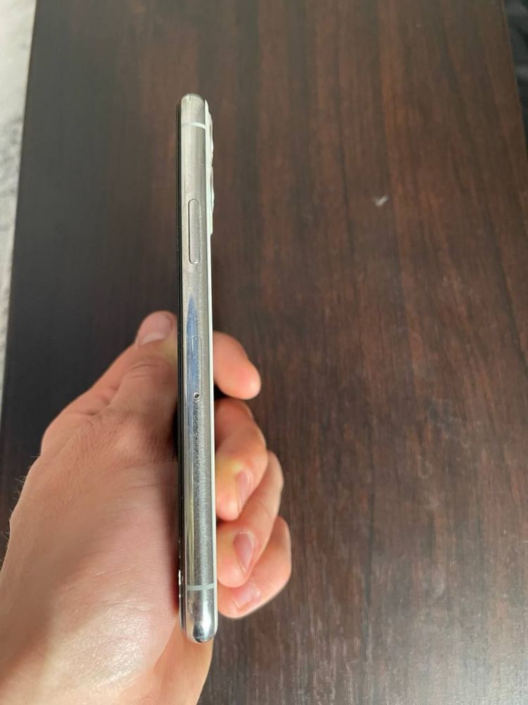 iphone 11pro в гарному стані