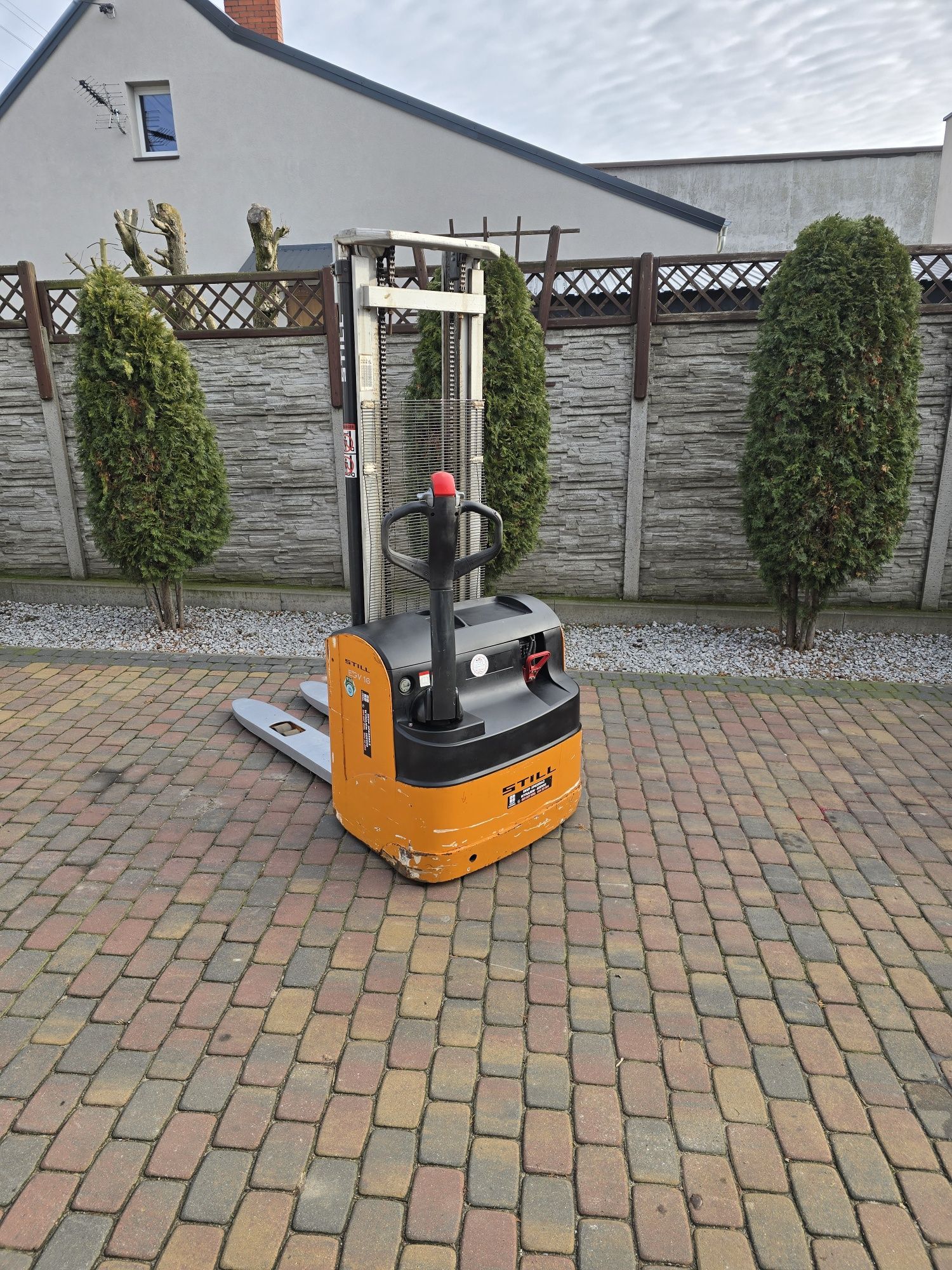 Wózek paletowy masztowy elektryczny Still EGV 16 paleciak sztaplarka