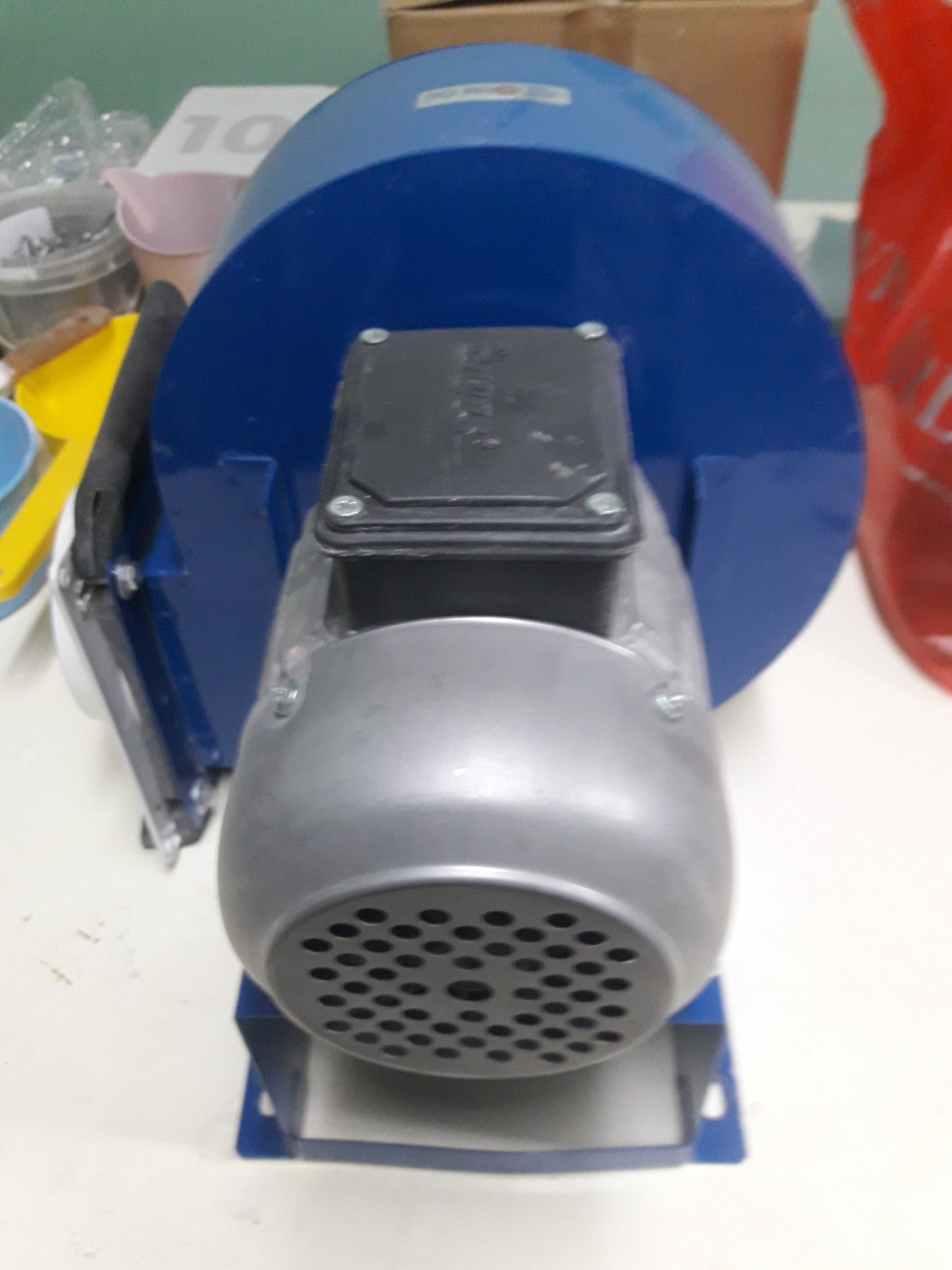 Вытяжной вентилятор Ayas OBRS 200-2K-M  1850 м3\час, 220 V,  вес 10 кг