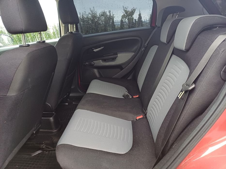 Fiat Grande Punto 2007r 1.4cn Benz klima 6 biegów 140tys przebiegu