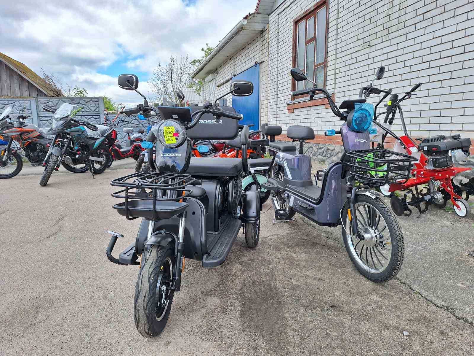 Мото-трактори мотоблоки мотоцикли Musstang електровелосипеди трицикли