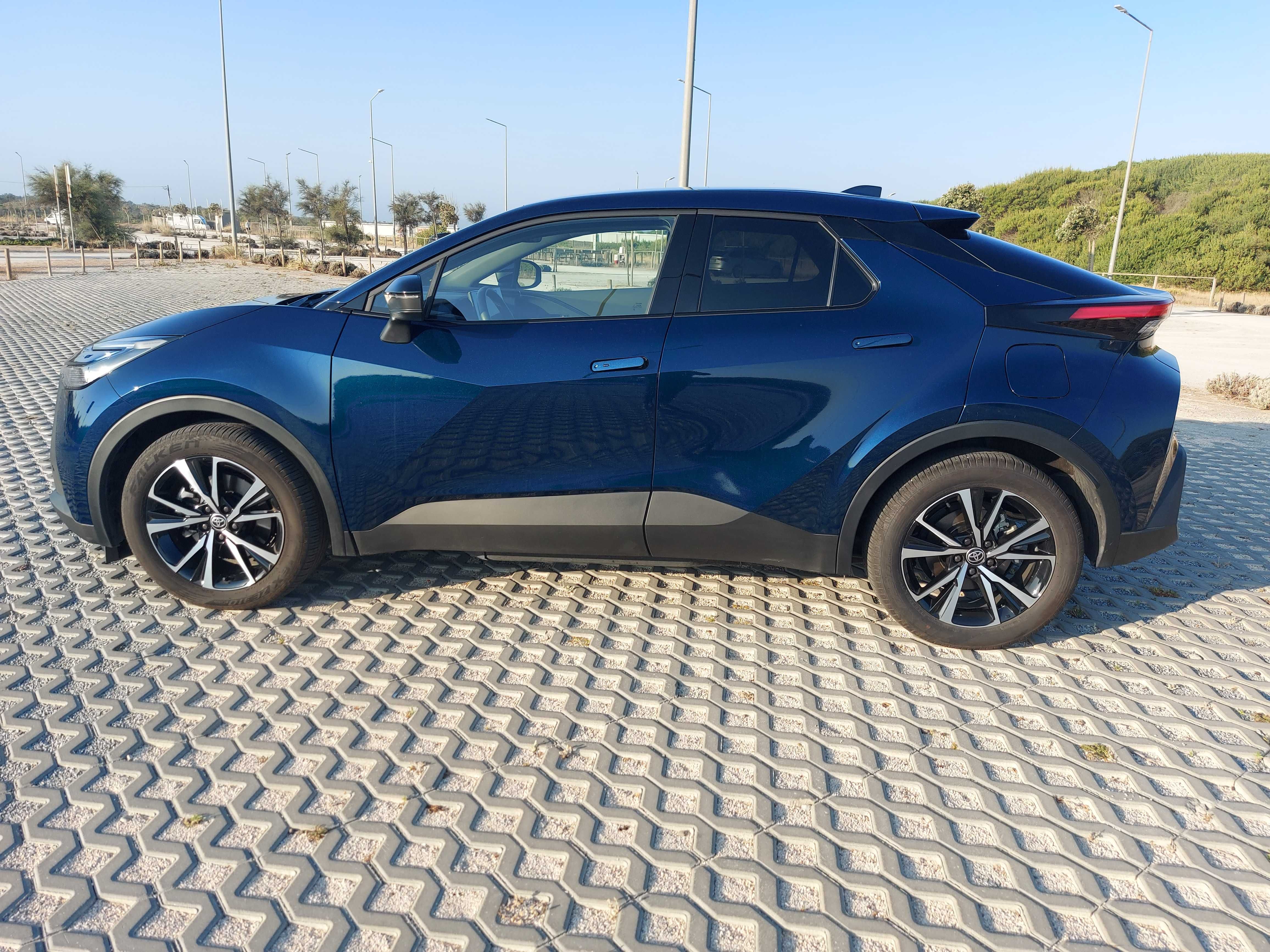 Toyota  CHR  Business - 2.0  Plug In  223 cv  07/ 2024