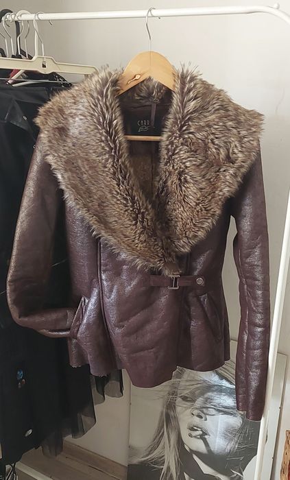 Kurtka kożuch futro carry