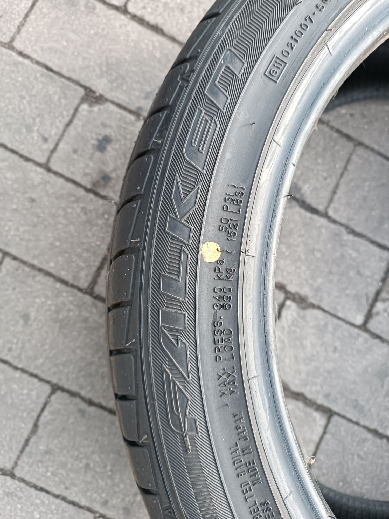 225/45ZR18 Falken Azenis FK453. 225/45R18  95Y
