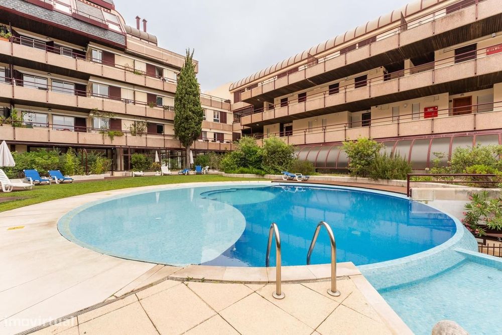 Apartamento T4 com piscina, Estoril, Cascais