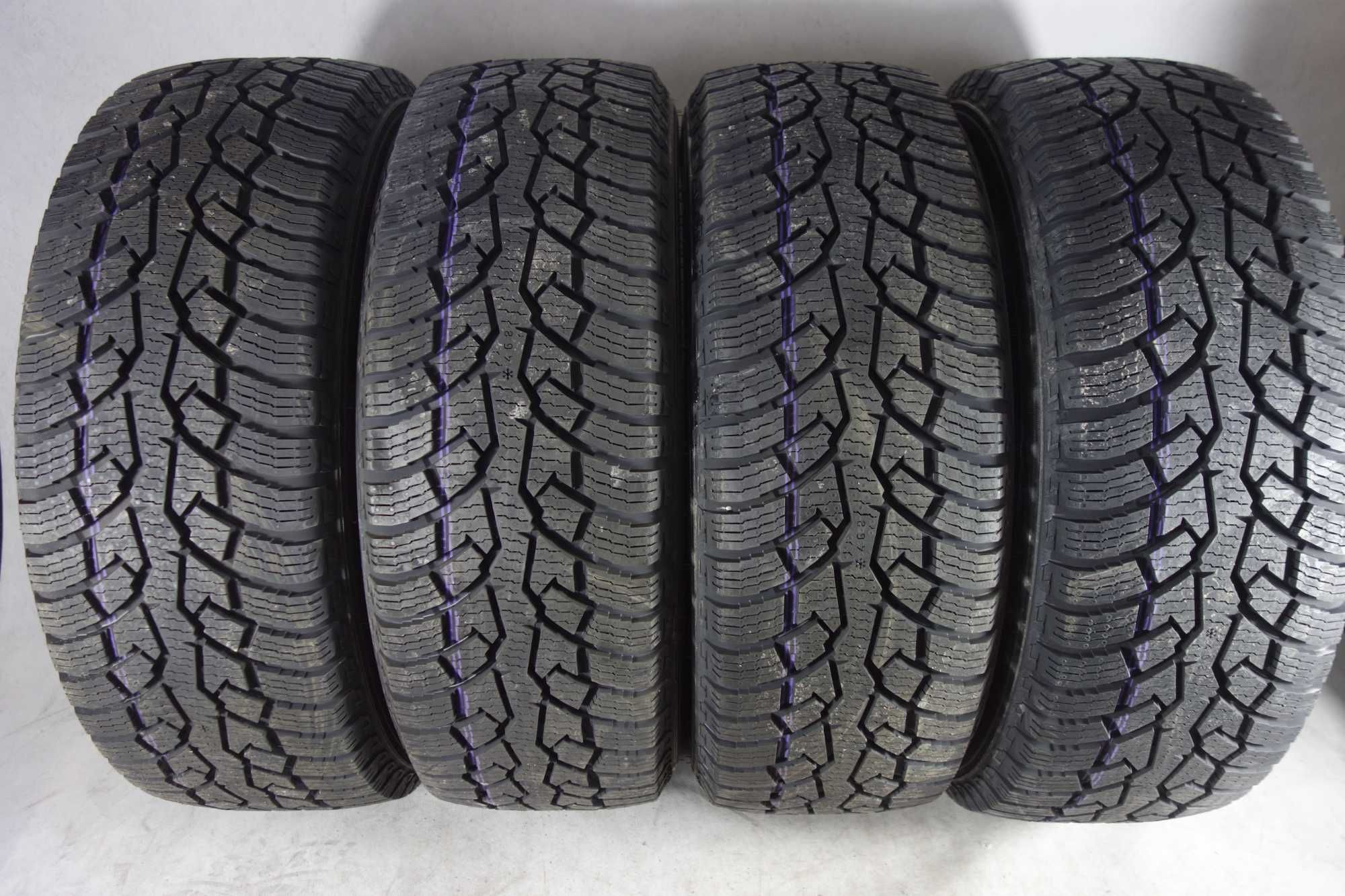 NOWE Opony zimowe 215/60/17C - NOKIAN Hakkapeliitta CR4