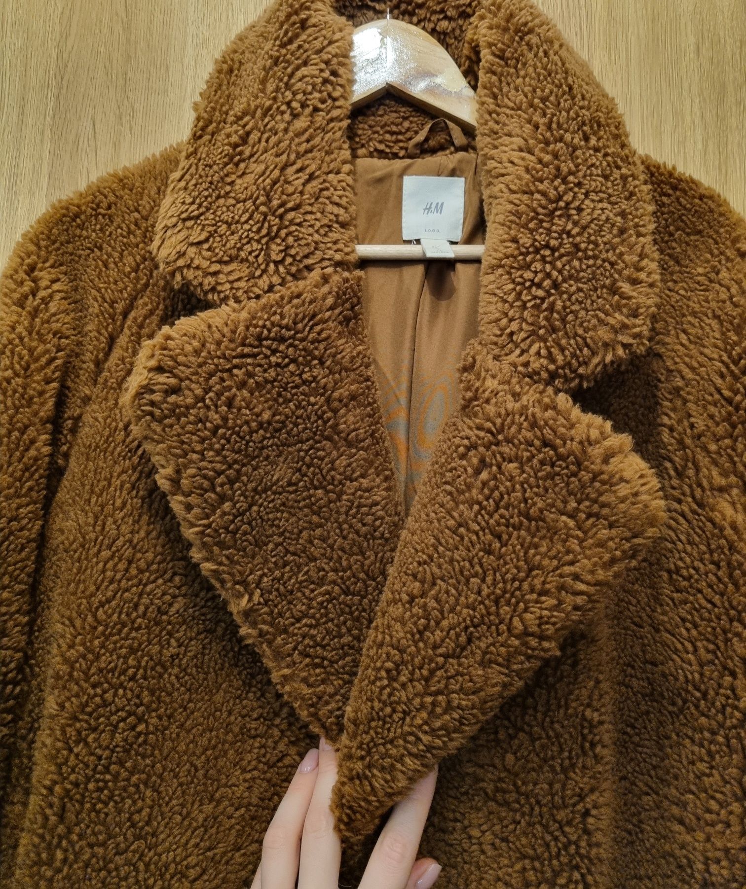 Długi płaszcz miś futerko futro H&M zapinany oversize