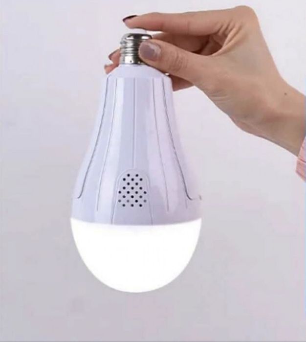 Лампа с аккумуляторами 18650 и цоколем е27 кемпинговая с крючком