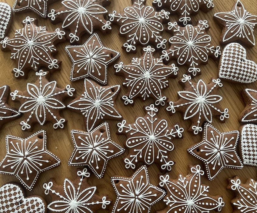 Pierniczki swiateczne, lukrowane pierniczki, pierniczki na prezent