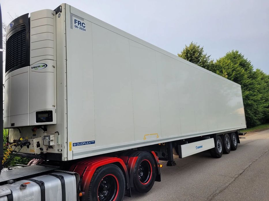 Krone SD  2018 Chłodnia Carrier Vector 1950 doppelstock duoplex