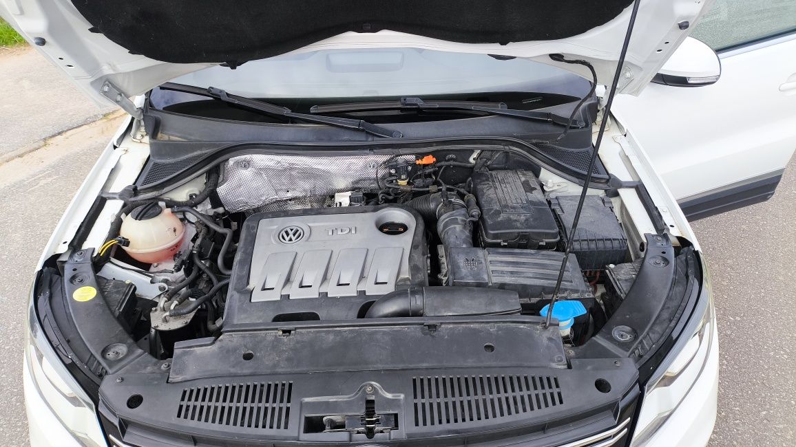 Tiguan 2.0 TDI Com Tecto