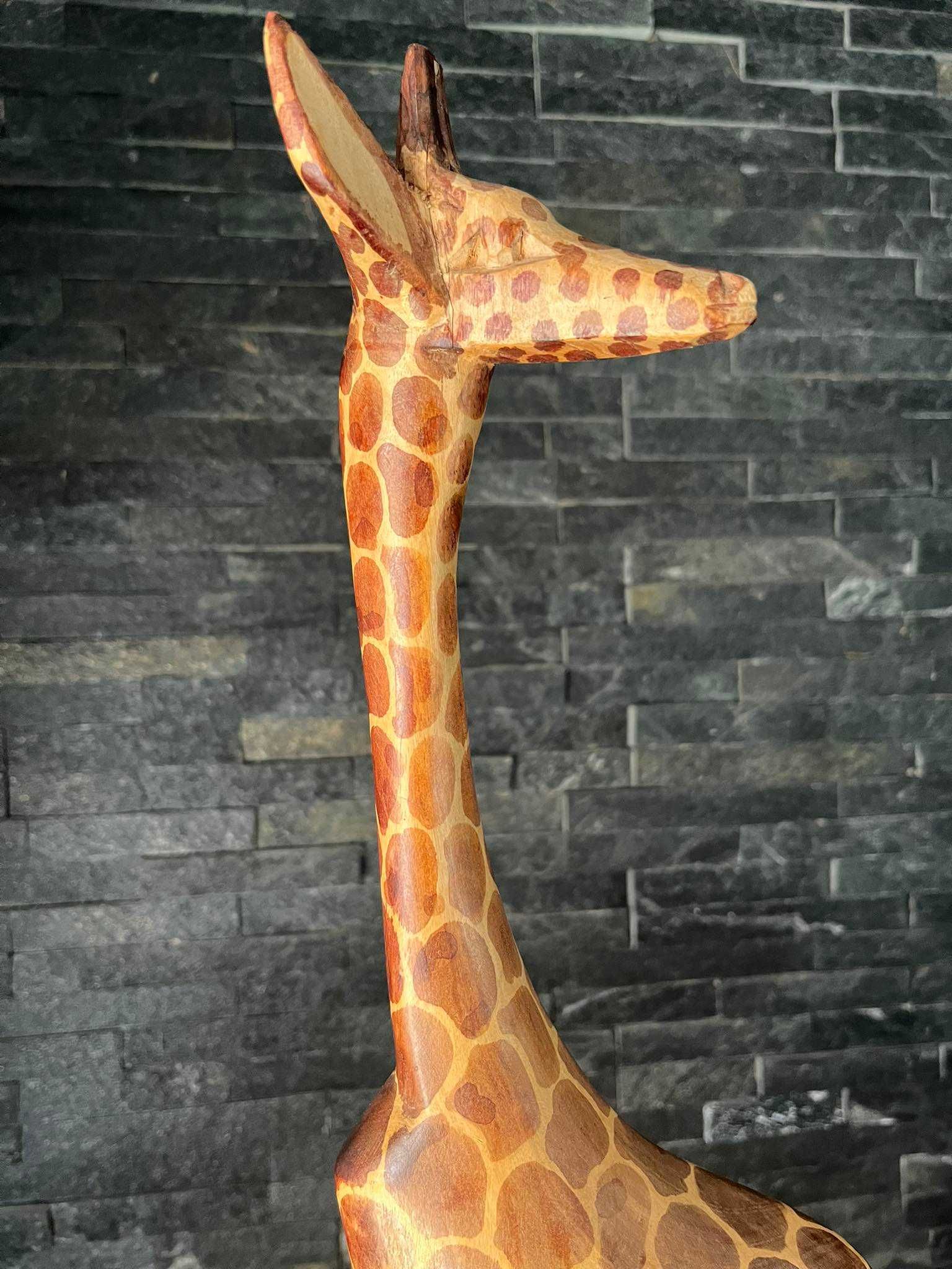 Żyrafa duża drewniana figurka