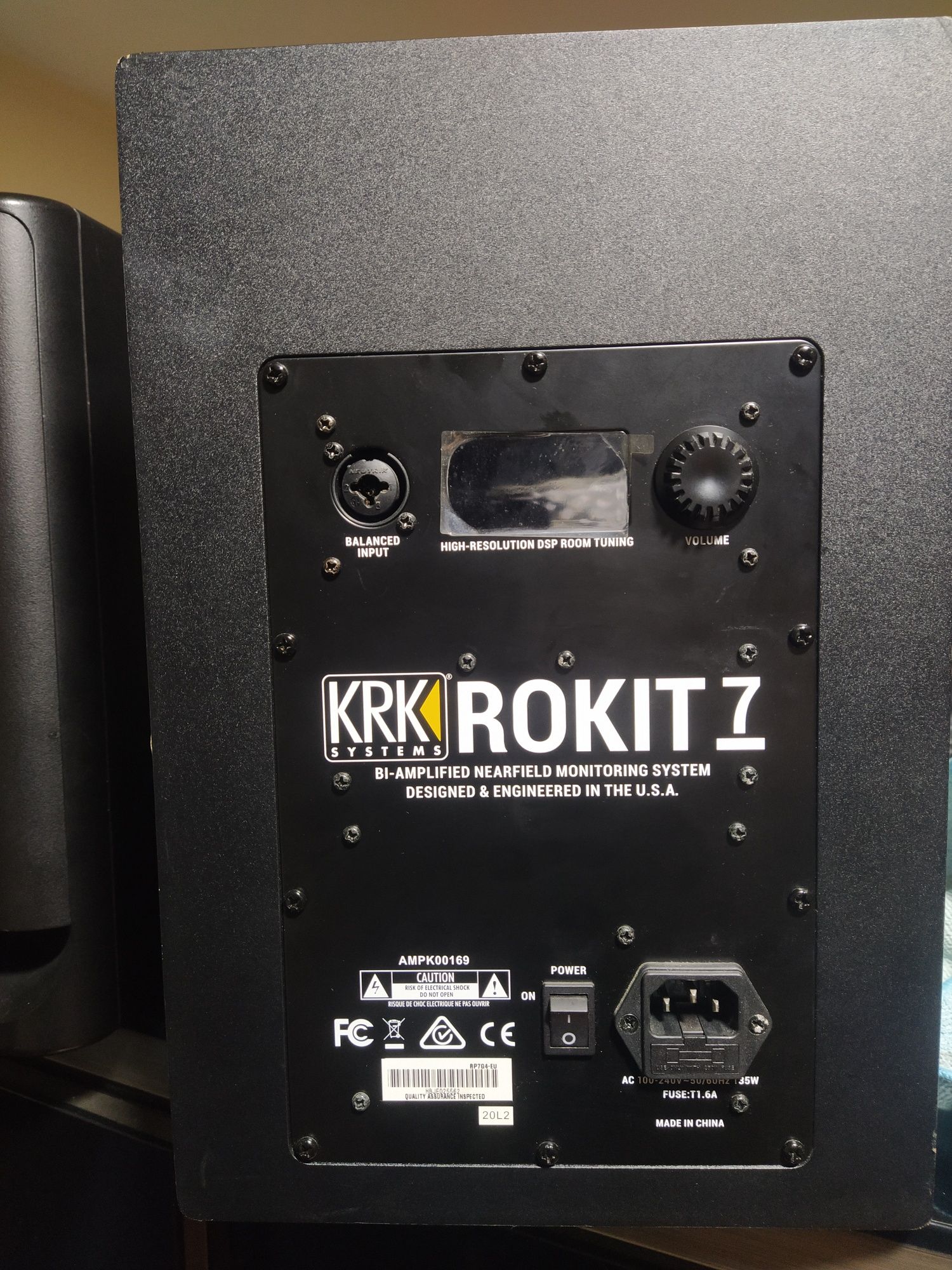 Monitores krk rokit 7