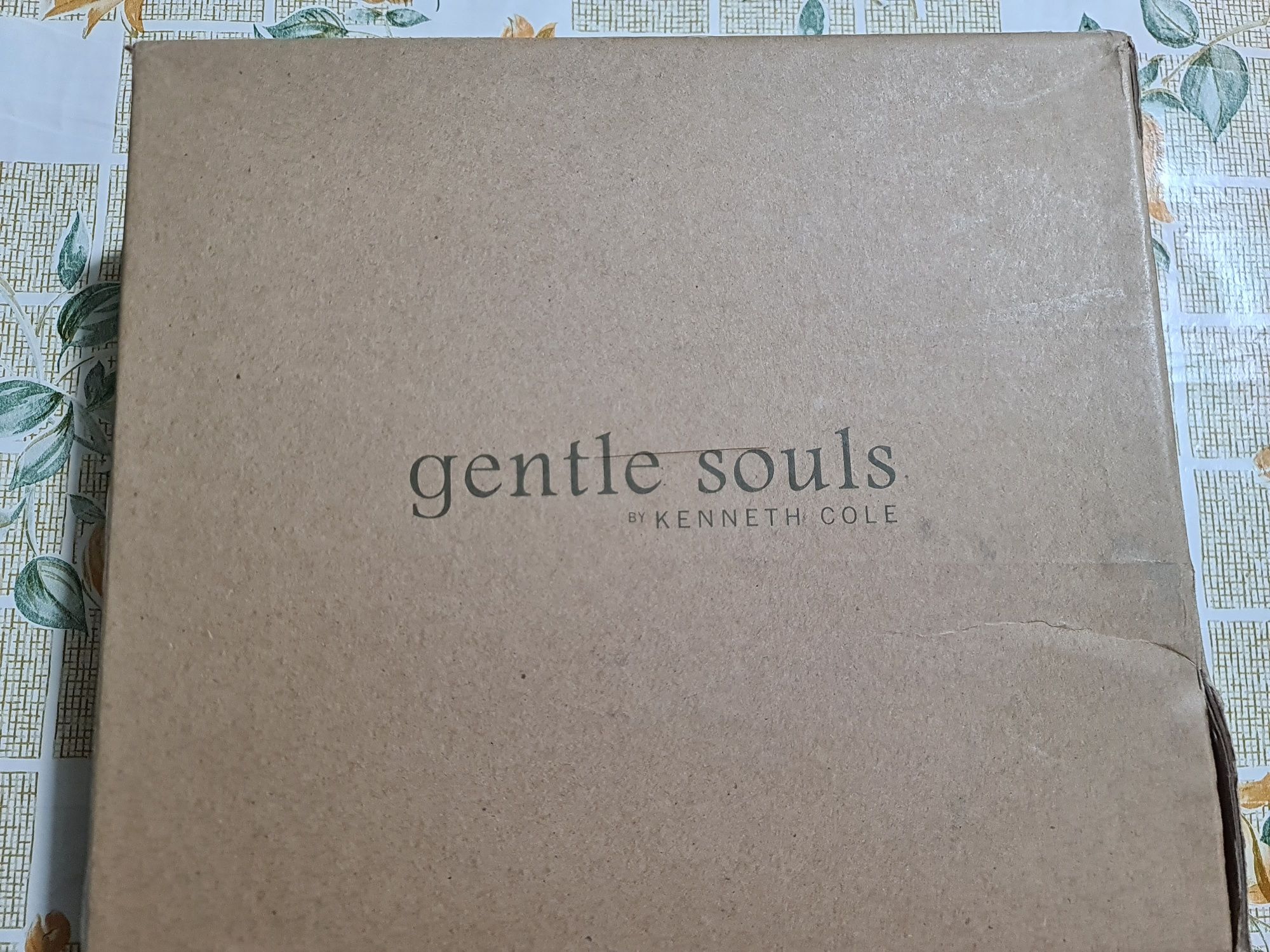 Босоножки Kenneth Cole gentle souls размер 36,22.5см по стельке